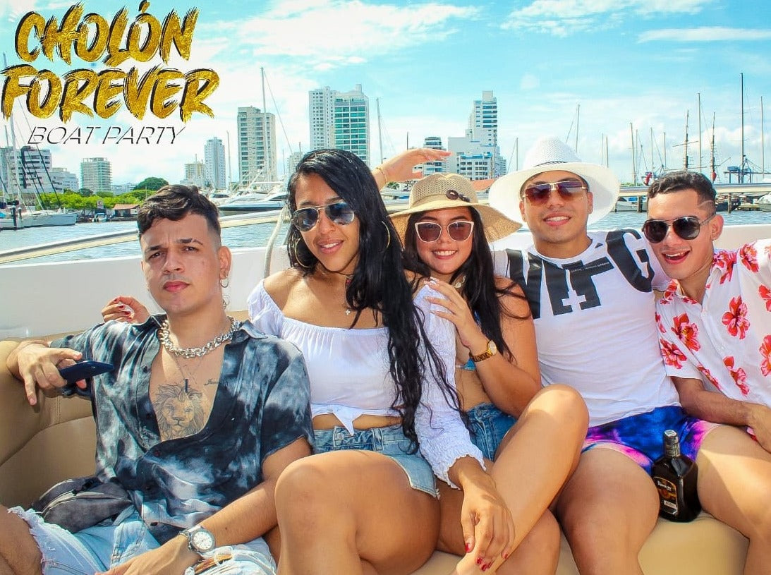 DIA DE FIESTA EN LA ISLA DE CHOLÓN