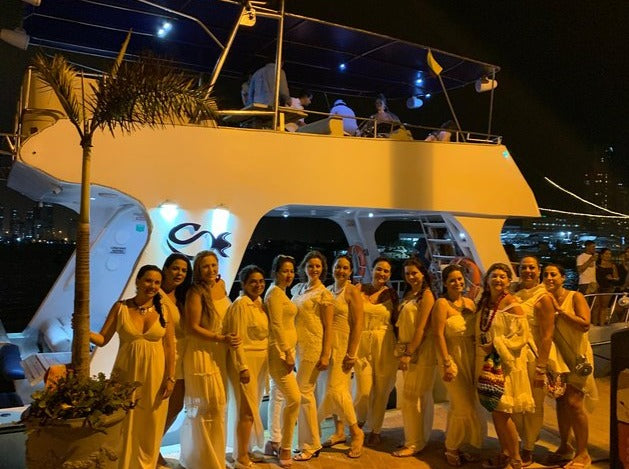 CENA POR LA BAHIA DE CARTAGENA (EMBARCACIÓN MASTER)