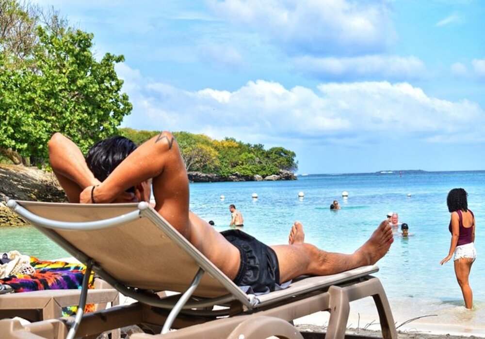 TOUR 4 ISLANDS