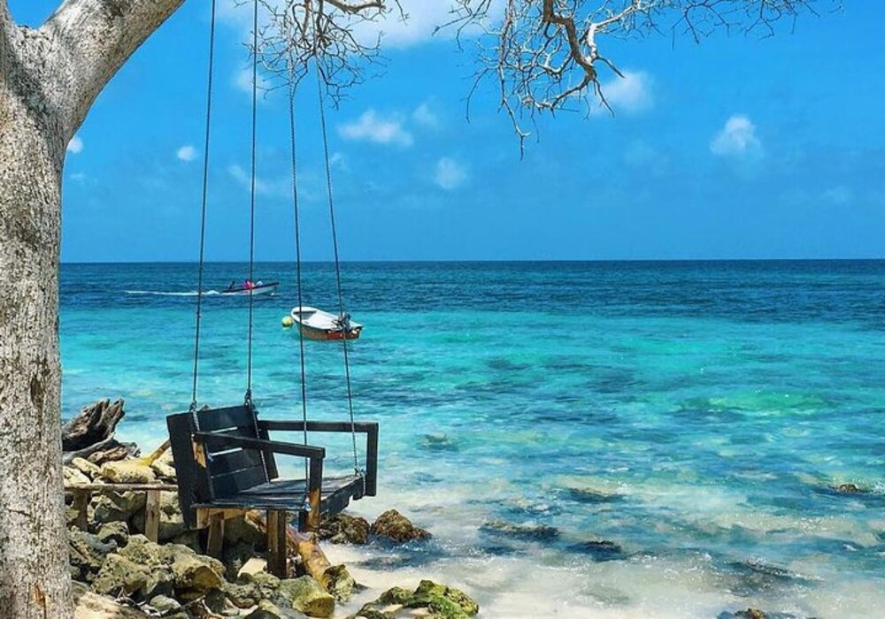 TOUR 4 ISLANDS