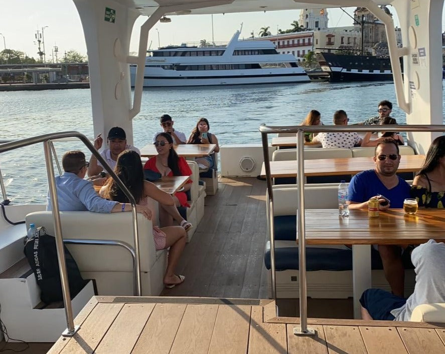 ATARDECER POR LA BAHIA DE CARTAGENA (Bote Express)