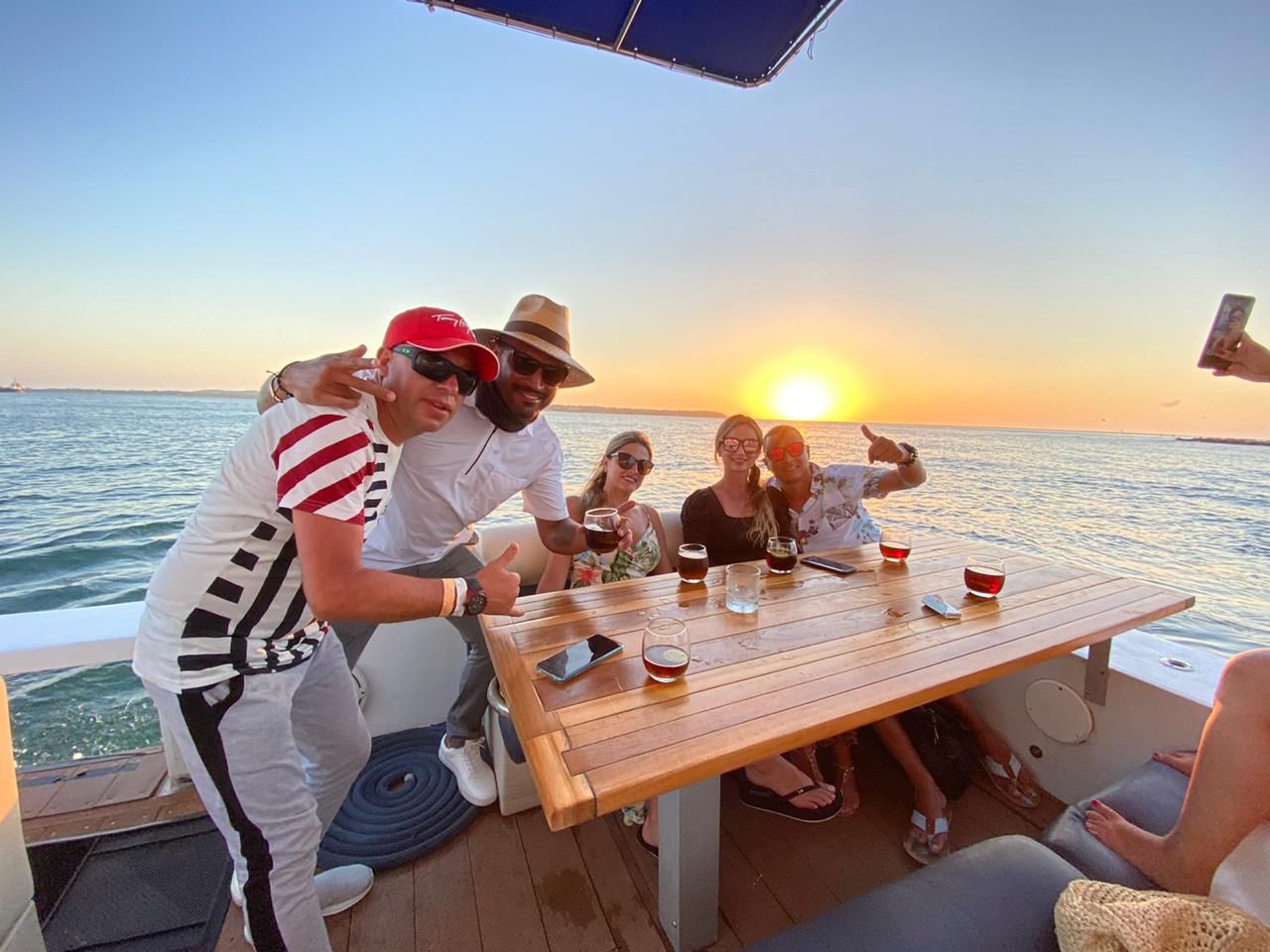 ATARDECER POR LA BAHIA DE CARTAGENA (Bote Express)