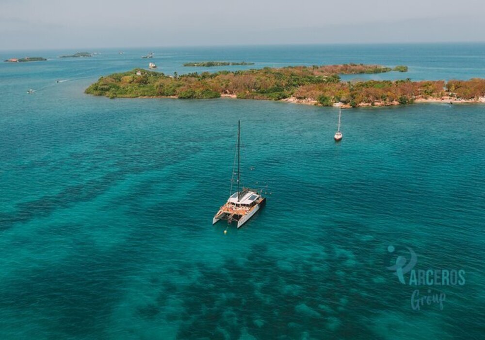 BARU AND ROSARIO ISLANDS
