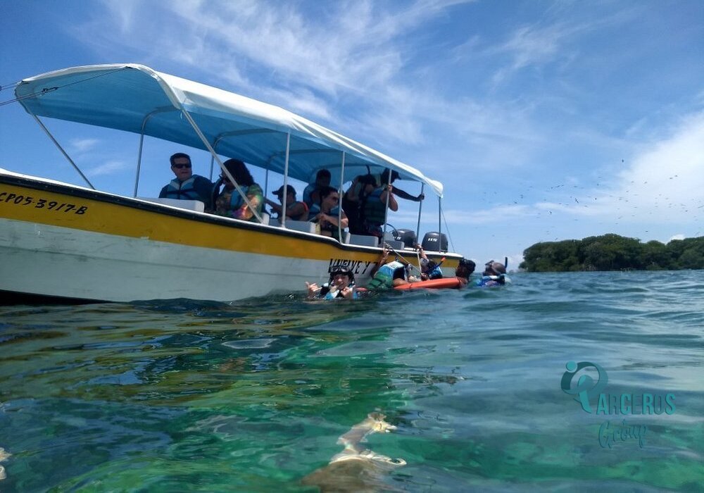 BARU AND ROSARIO ISLANDS