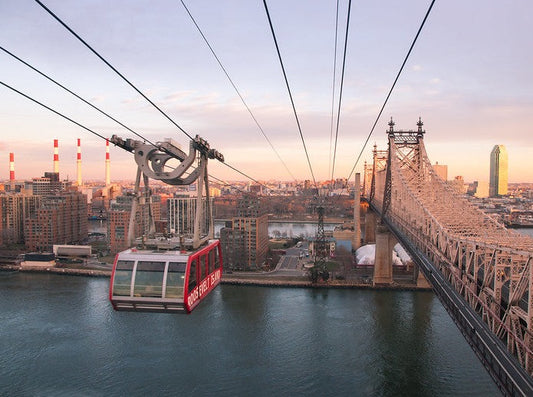 CONTRASTS WITH ROOSEVELT CABLE CAR