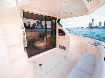 RENTA POR DIA DE BOTE DEPORTIVO 46´ AZIMUT CARTAGENA