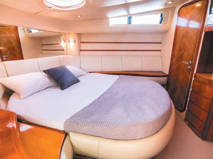 RENTA POR DIA DE BOTE DEPORTIVO 46´ AZIMUT CARTAGENA