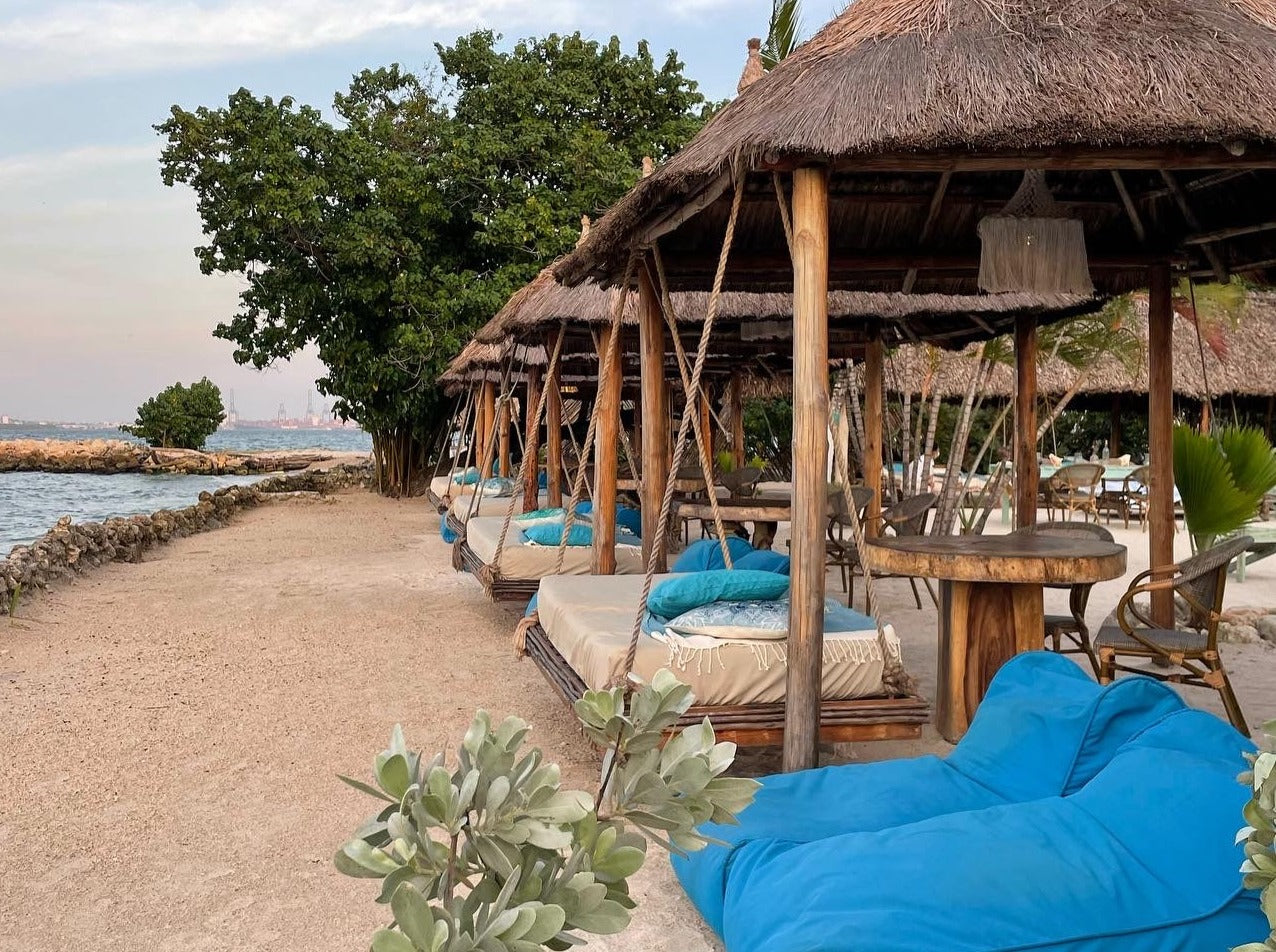 PASADIA HOLISTICO NAMASTE BEACH CLUB