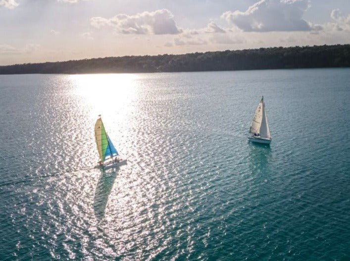 AMANECER EN VELERO