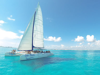 CATAMARÁN A ISLA MUJERES PLUS CON TRANS. REDONDA MEXICO