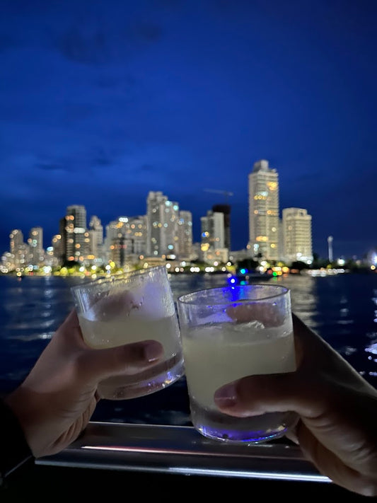 TOUR NOCTURNO POR LA BAHIA EN CATAMARÁN FLAMANTE EN CARTAGENA
